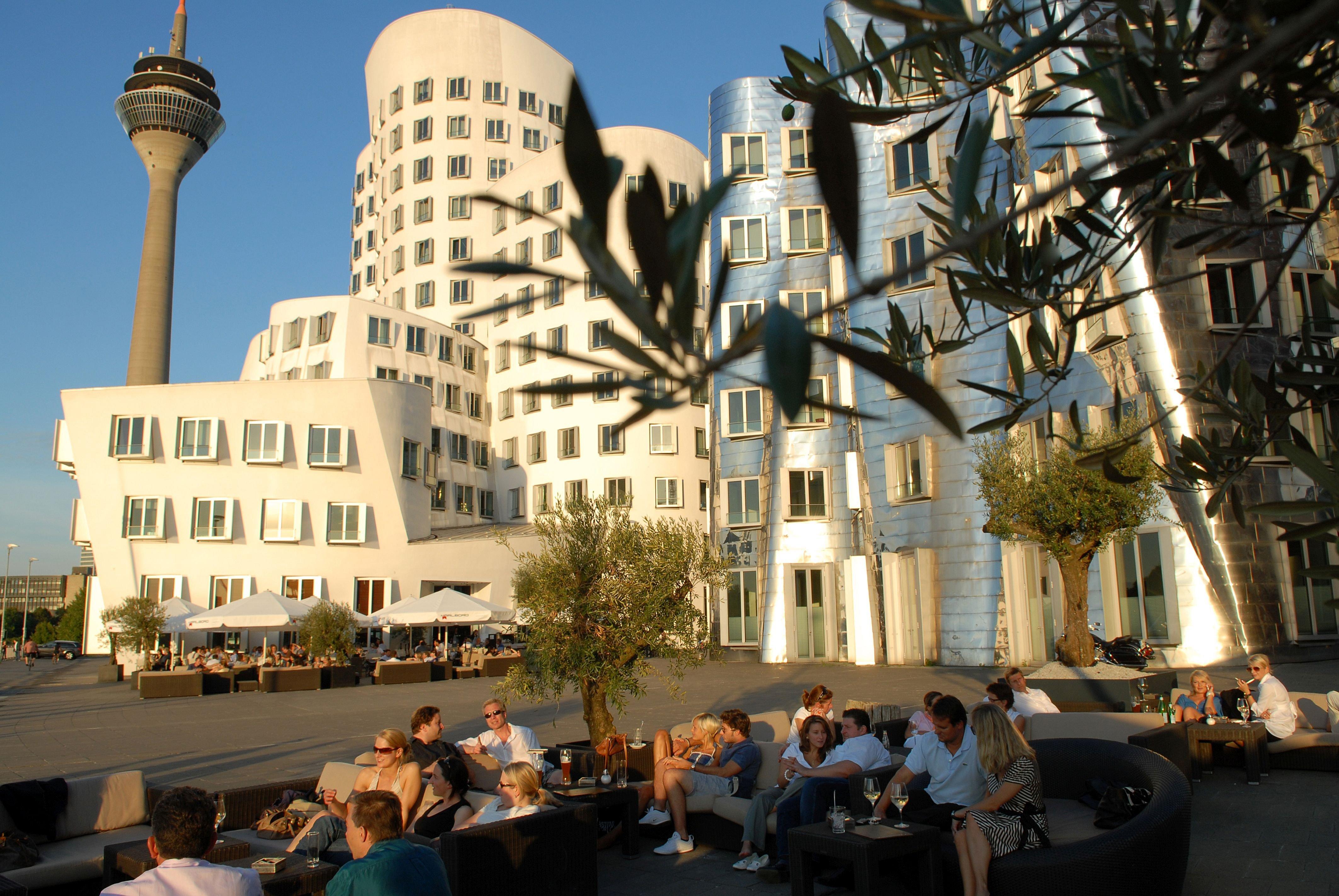 Holiday Inn Duesseldorf-Neuss By Ihg Exterior photo