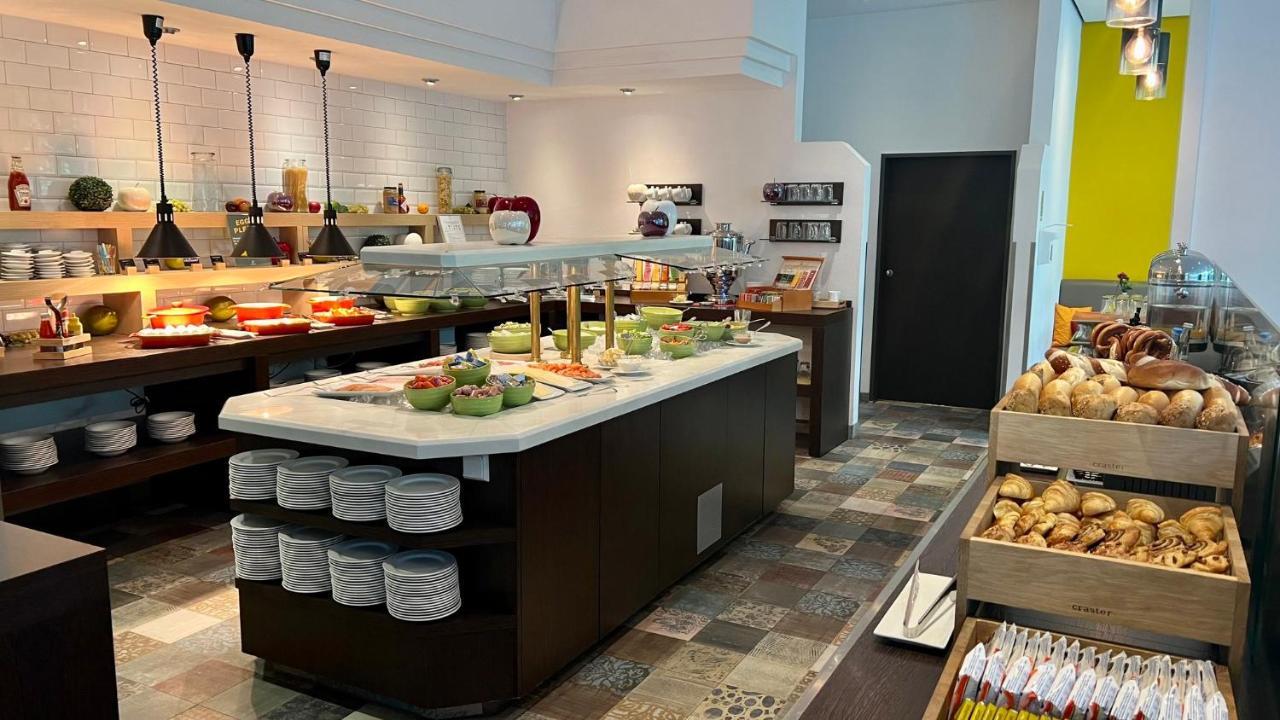 Holiday Inn Duesseldorf-Neuss By Ihg Exterior photo