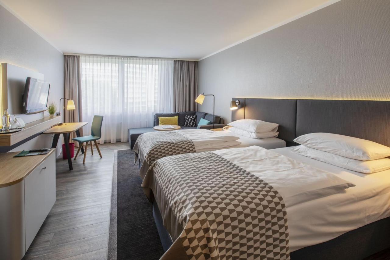 Holiday Inn Duesseldorf-Neuss By Ihg Exterior photo